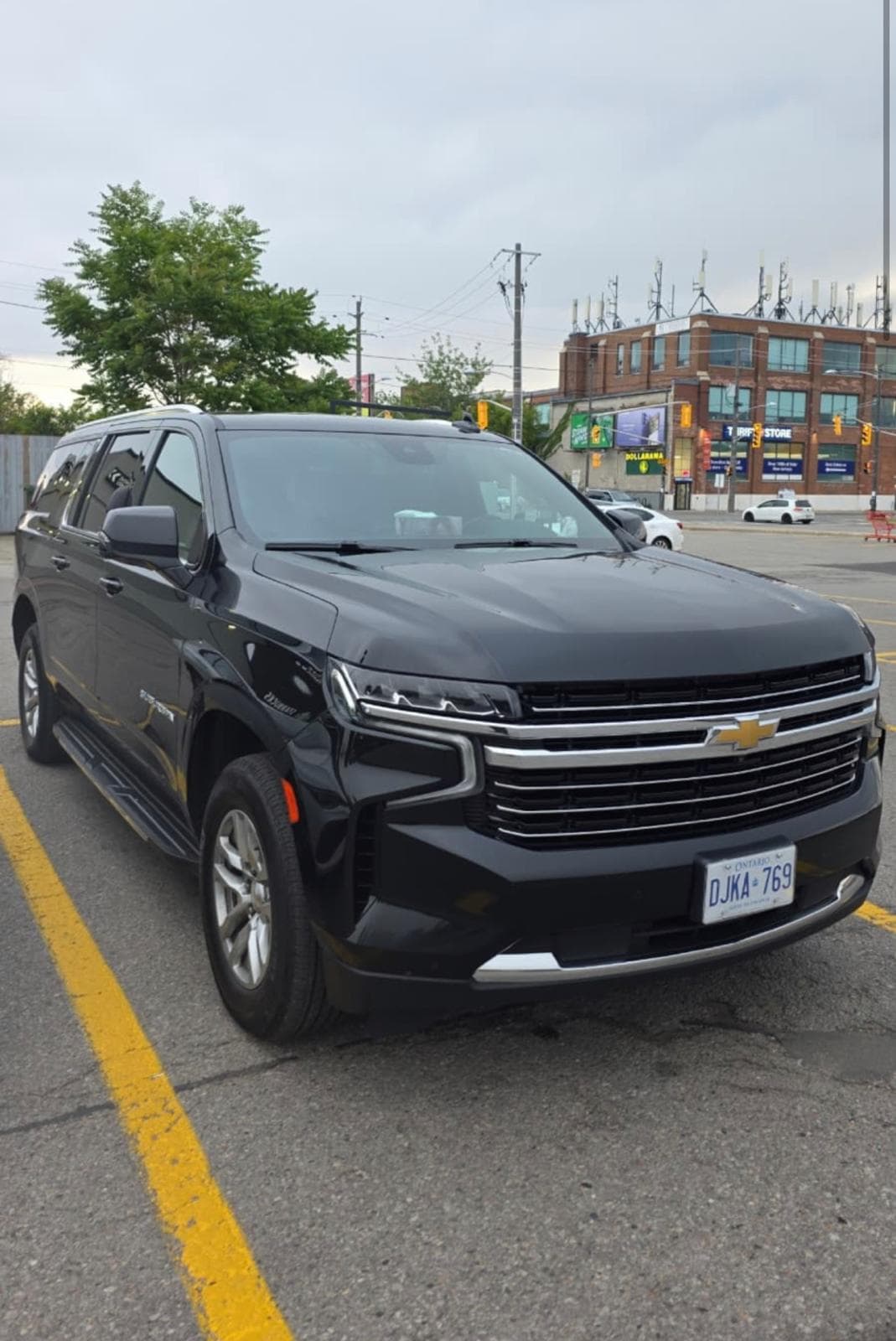Chevrolet Suburban 2025
